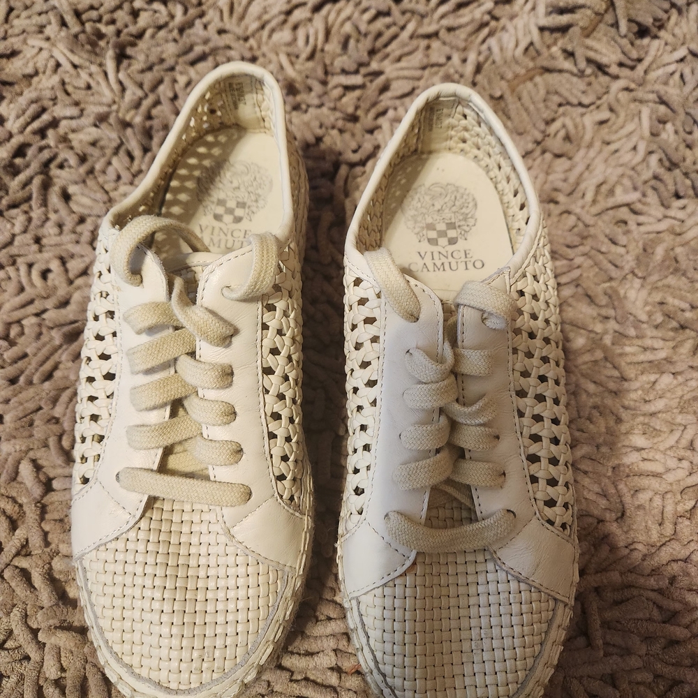 Vince Camuto Women's Cream Sneakers